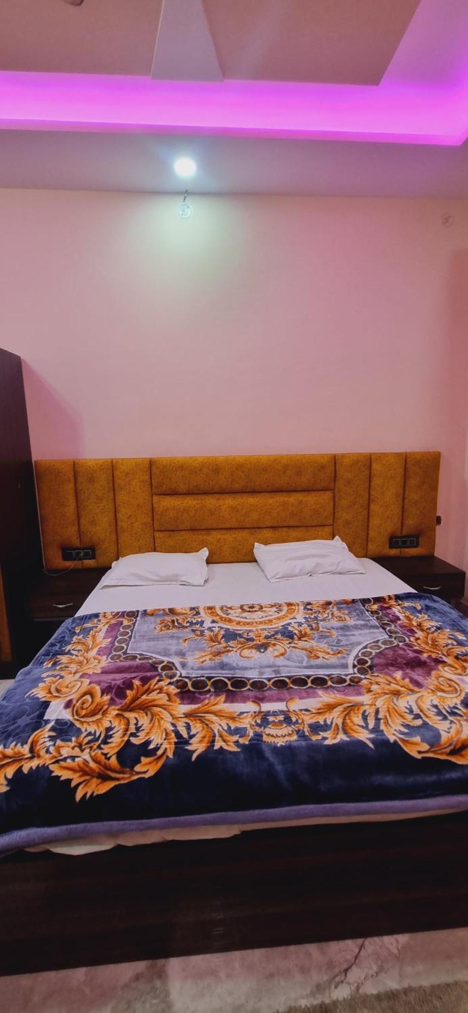 Surya Palace Ayodhya エクステリア 写真