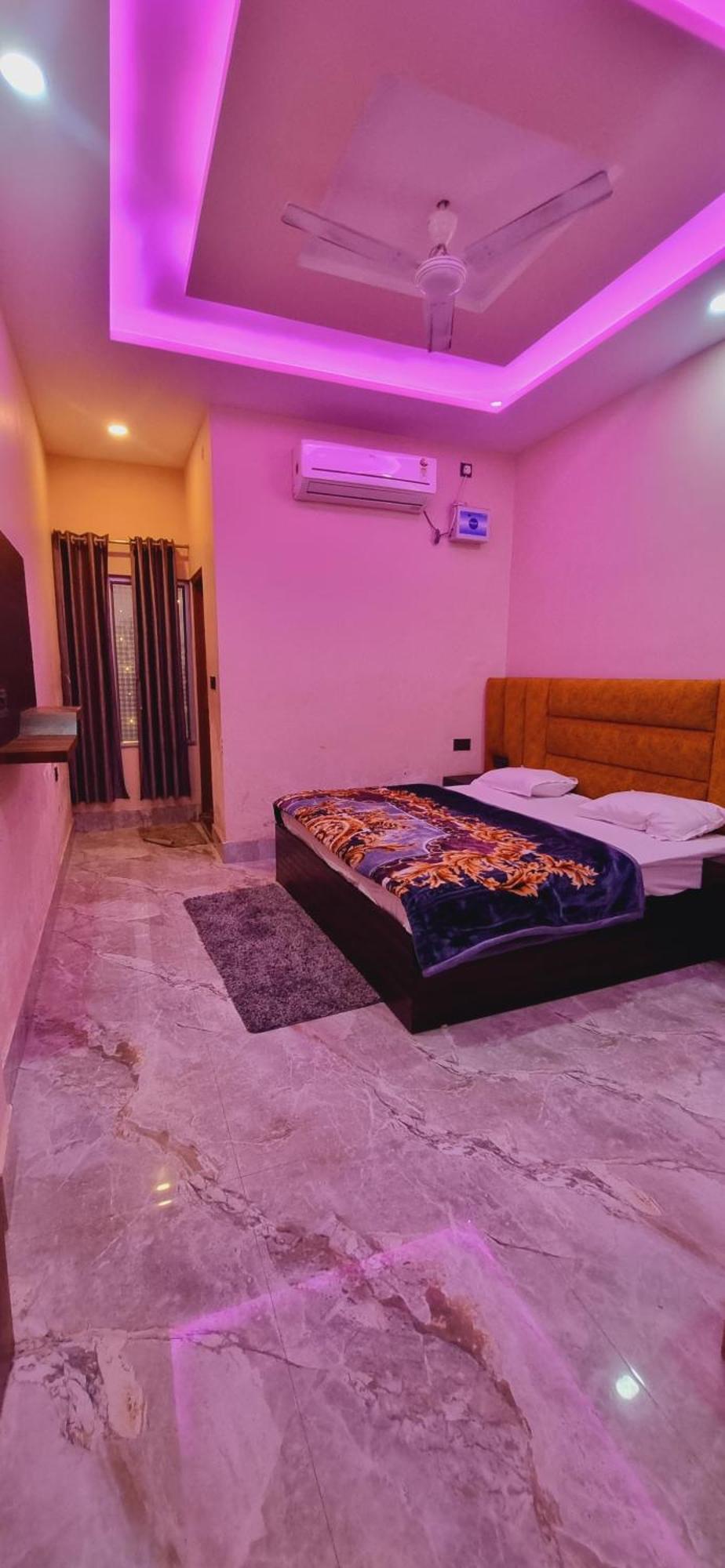 Surya Palace Ayodhya エクステリア 写真
